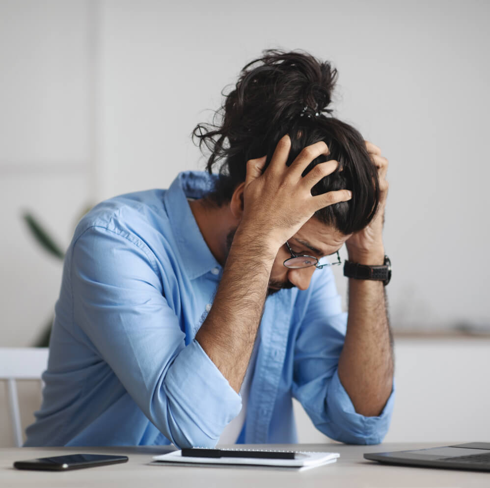 hypnotherapy for anxiety 1 a man feeling stressed